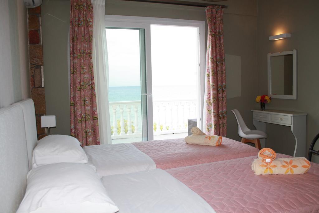 Laura Beach House Alykes  Buitenkant foto