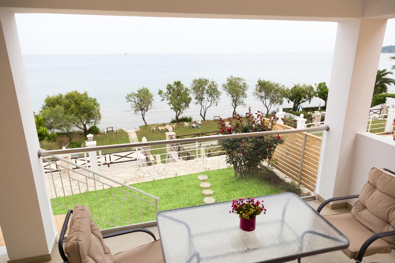 Laura Beach House Alykes  Buitenkant foto